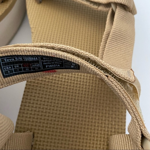 Teva Flatform Universal Sandals Lark - Picture 6 of 13